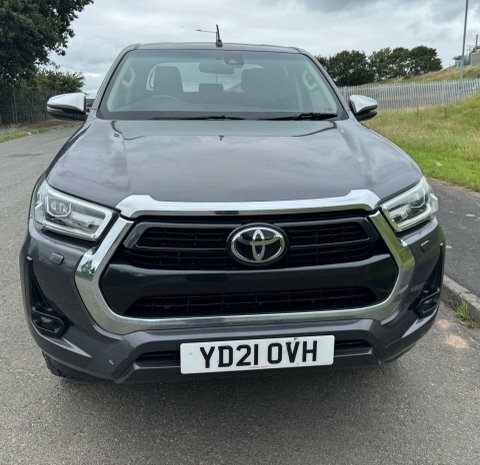 Toyota HILUX 2.4 Hi-luxury Invincible Grey #2