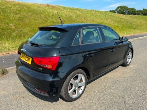 Audi A1 1.6 A1 Sportback Black #4
