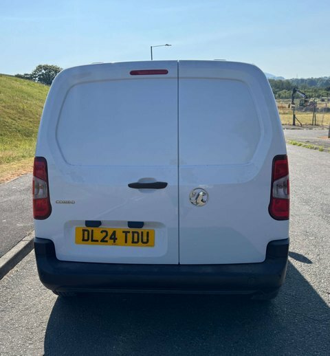 Vauxhall Combo 1.5 Combo 2300 DL24TDU White #5