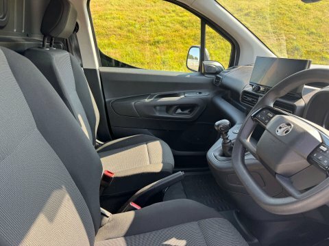 Vauxhall Combo Combo 2300 L1 Black #8