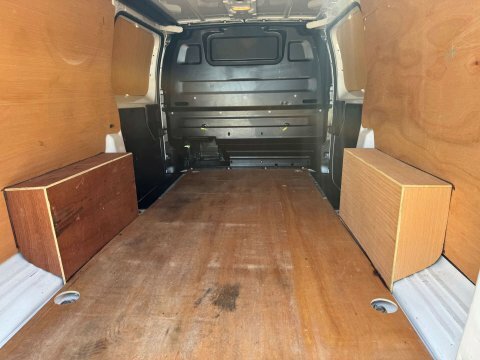 Vauxhall Vivaro Dynamic White #10