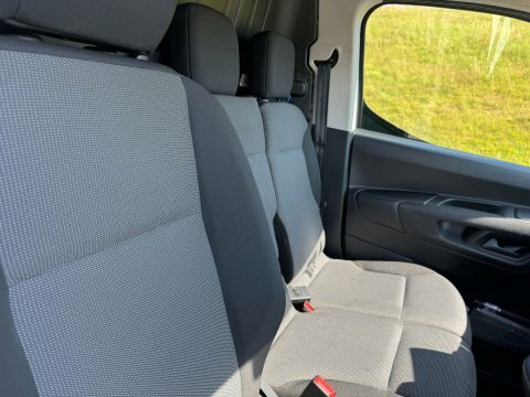 Vauxhall Combo Combo 2300 Dynamic Td White #9