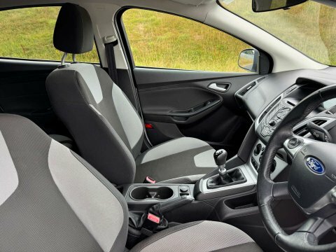 Ford Focus 1.6 Focus Zetec White #6