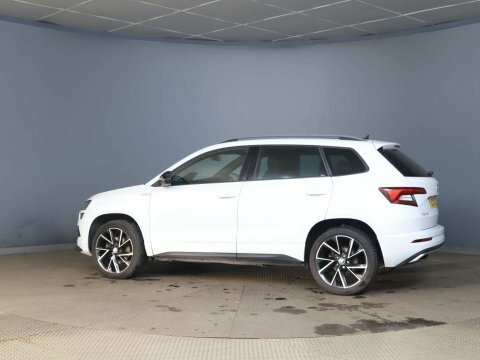 Skoda Karoq 2.0 Karoq Sportline White #4