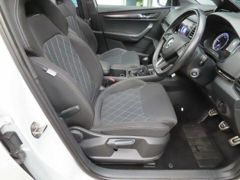 Skoda Karoq 2.0 Karoq Sportline White #6