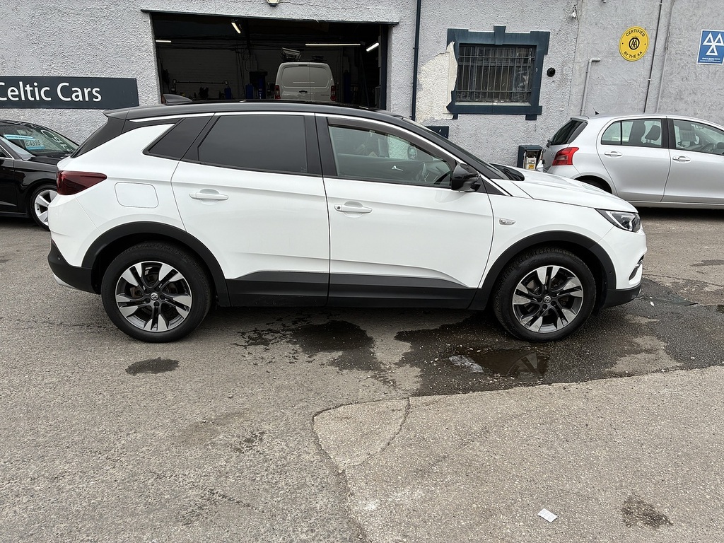 Vauxhall Grandland X Turbo Sport Nav White #3