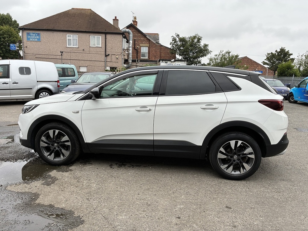Vauxhall Grandland X Turbo Sport Nav White #5