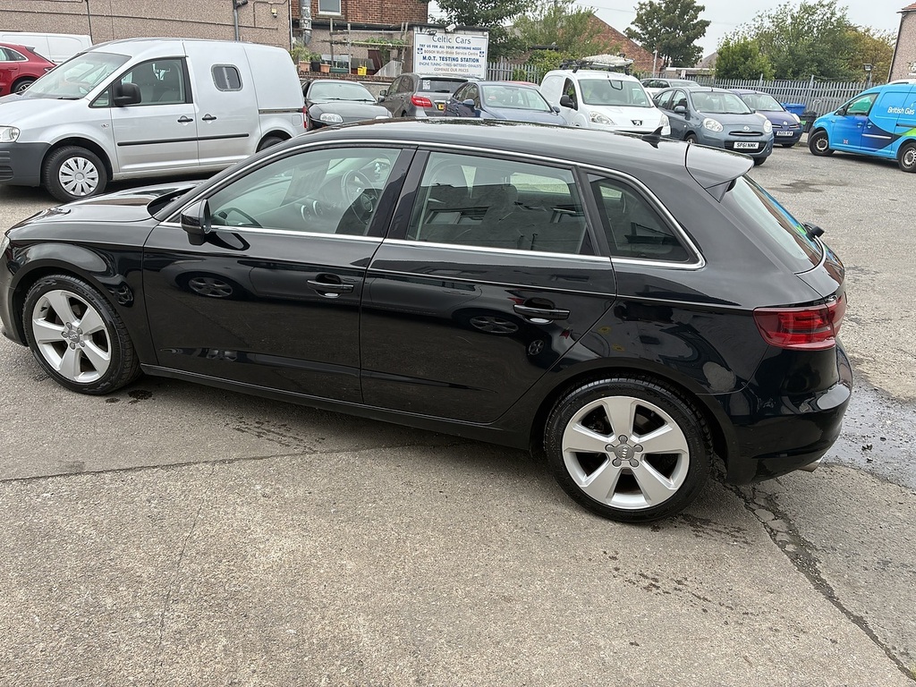 Audi A3 Tdi Sport Black #3