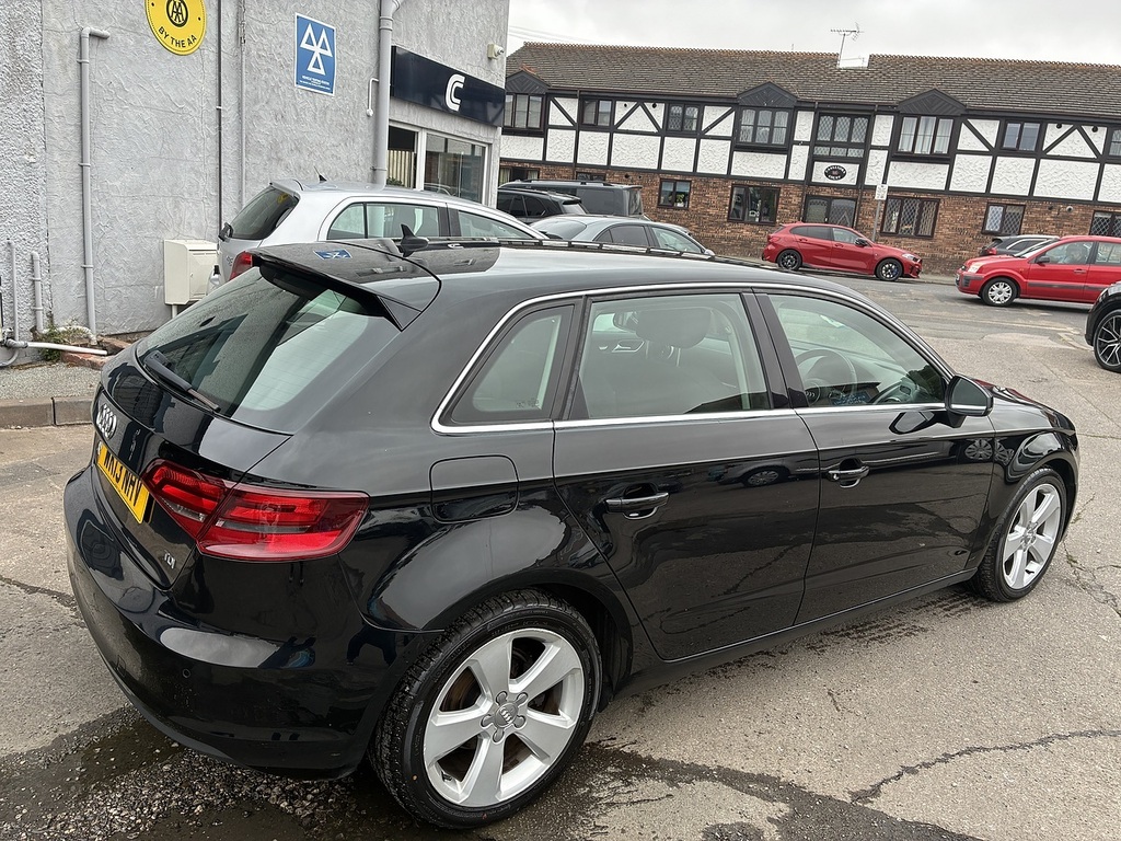 Audi A3 Tdi Sport Black #5