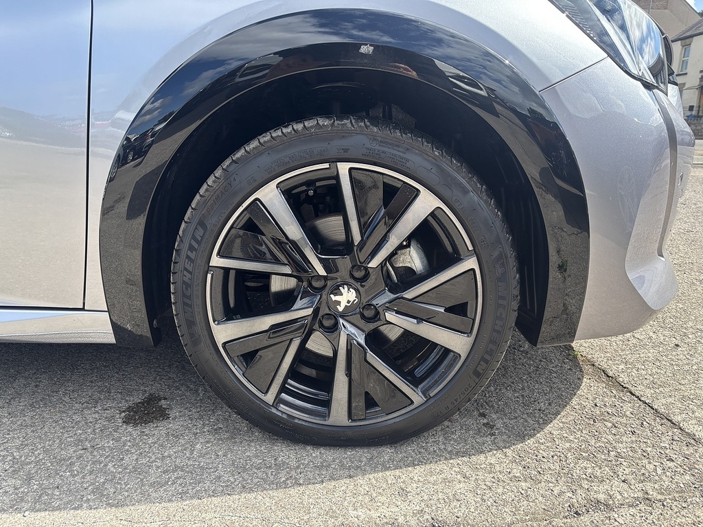 Peugeot 208 Puretech Gt Grey #5