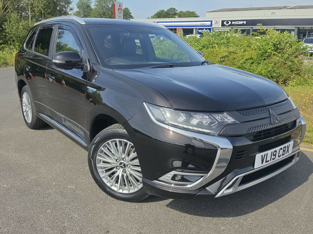 Mitsubishi Outlander 2.4H Twinmotor 13.8Kwh 4H Cvt 4Wd Euro 6 Ss Black