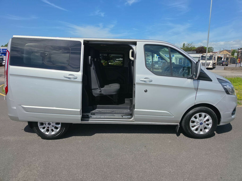 Ford Transit Custom 2.0 320 Ecoblue Limited Crew Van L1 H1 Euro 6 YO68HYC Silver #5
