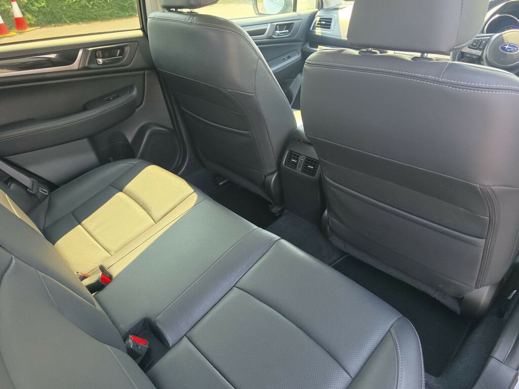 Subaru Outback D Se Premium Grey #15