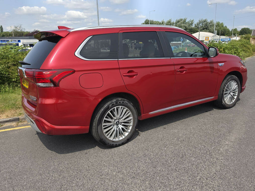 Mitsubishi Outlander 2.4H Twinmotor 13.8Kwh 5H Cvt 4Wd Euro 6 Ss Red #2