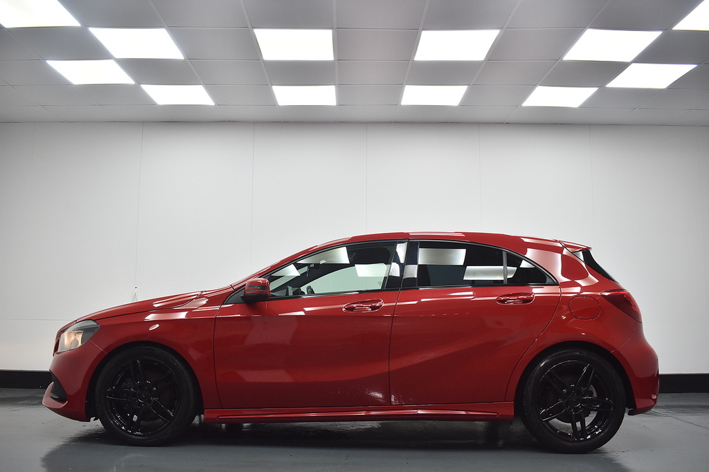 Mercedes-Benz A Class Hatchback WF67NYN Red #2