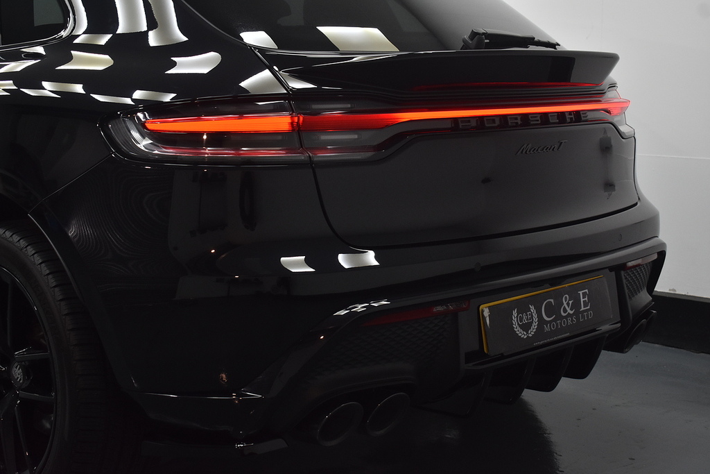 Porsche Macan Suv LY23KZO Black #6