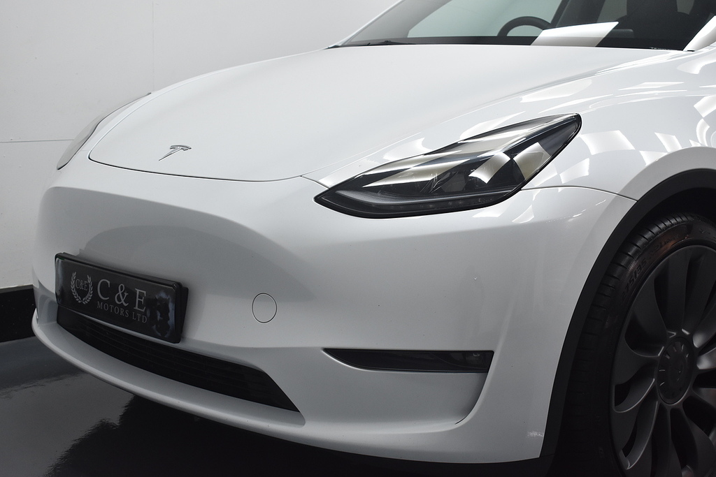 Tesla Model Y Suv AJ72ODS White #6