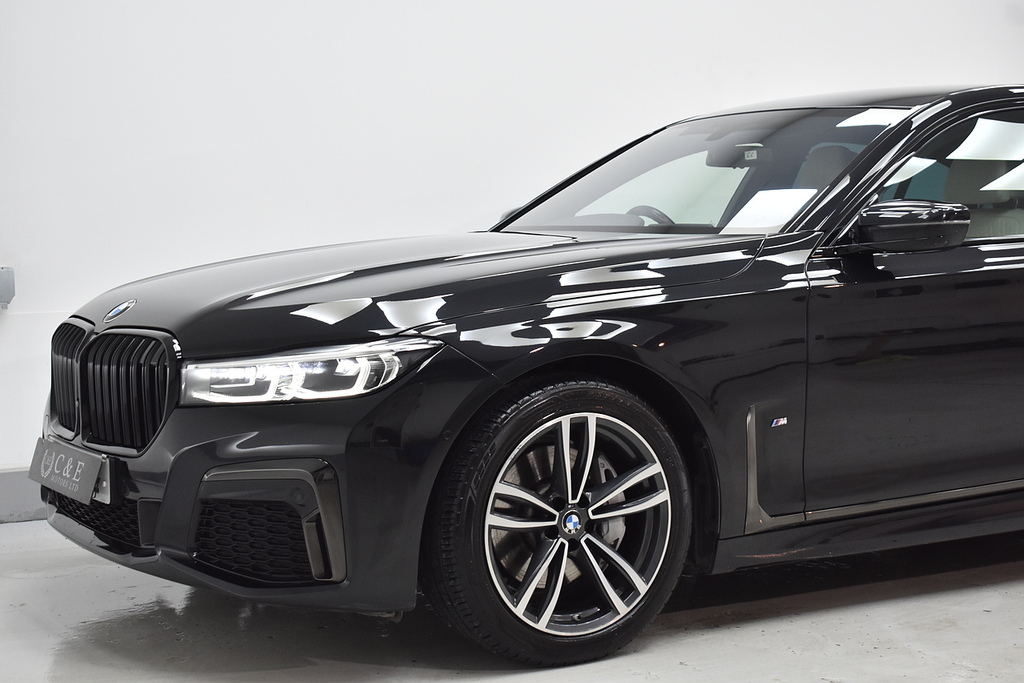 BMW 7 Series Saloon Blue #3