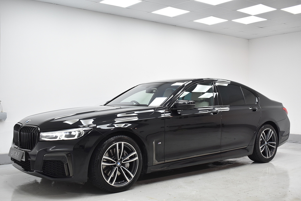 BMW 7 Series Saloon Blue #5