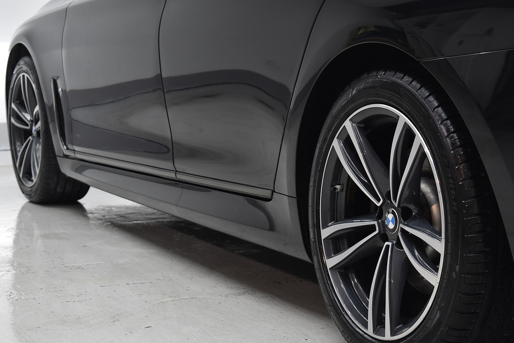 BMW 7 Series Saloon 3.0 745E 12Kwh M Sport Euro 6 Ss Black #14