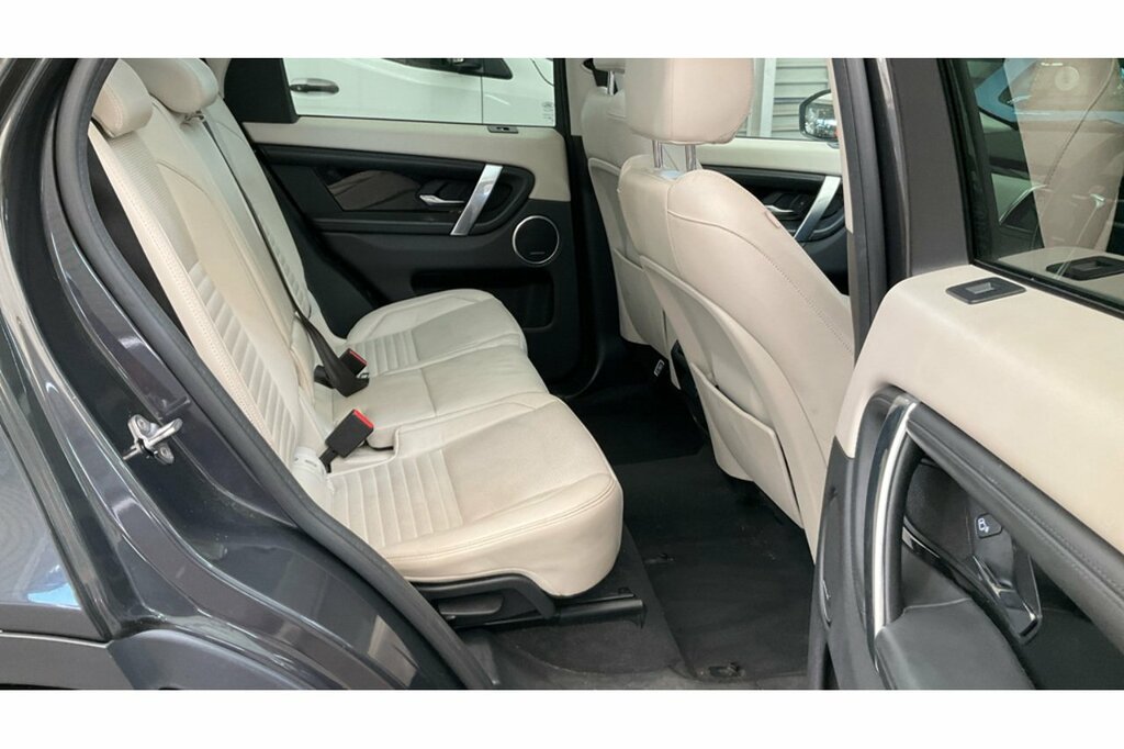 Land Rover Discovery Sport Suv OU70VJM Grey #5