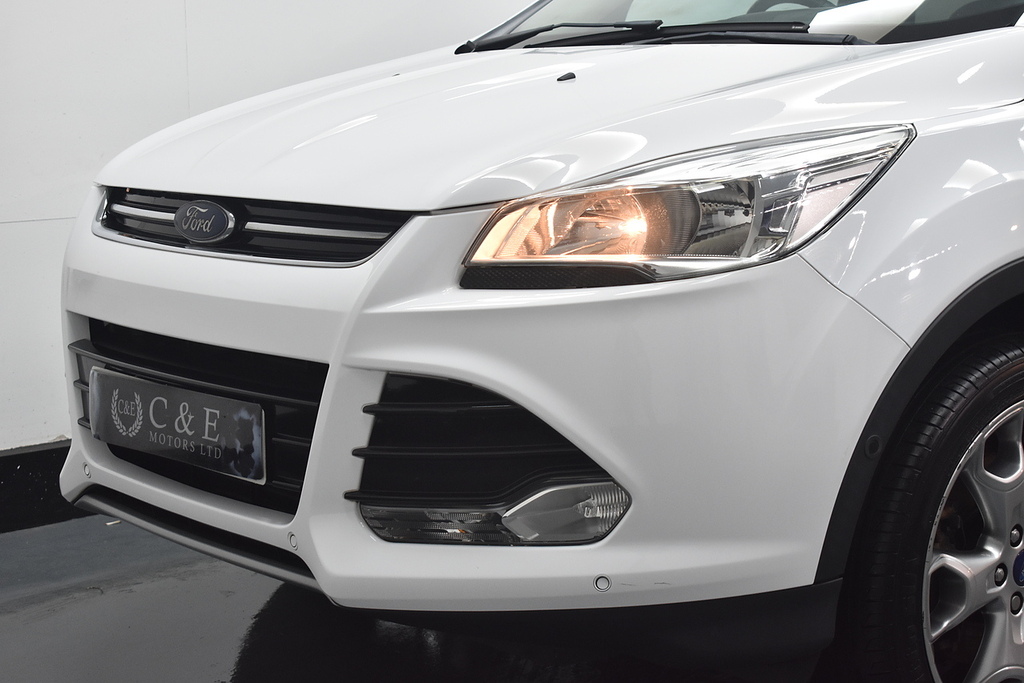 Ford Kuga Suv SD65XCP White #6