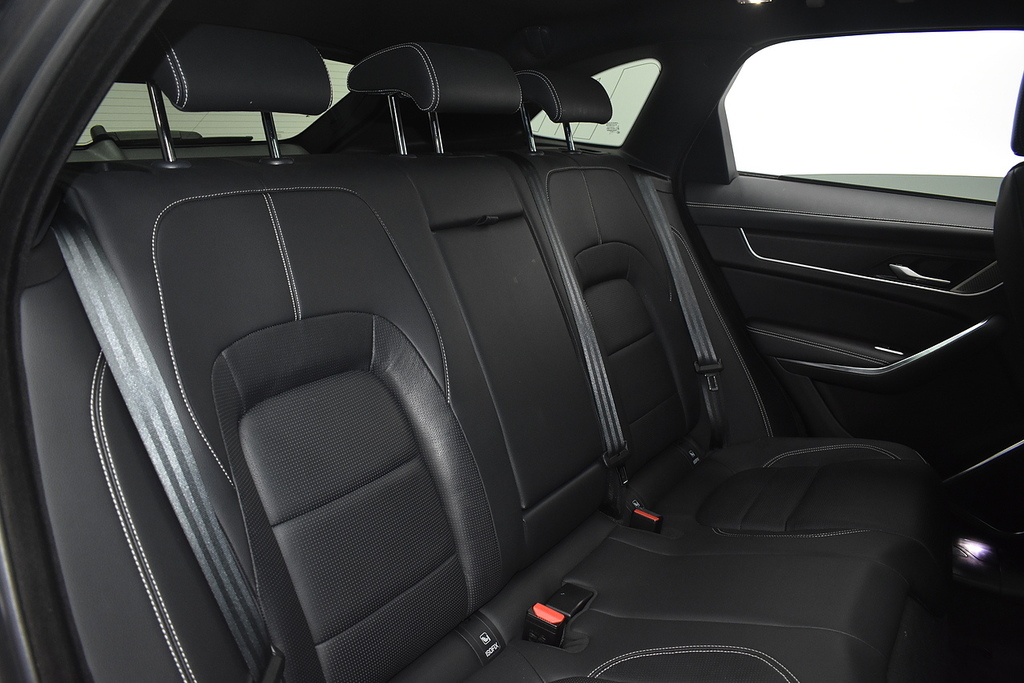 Jaguar F-Pace 2.0 D200 Mhev R-dynamic Black Suv Black #14