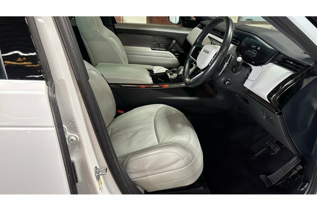 Land Rover Range Rover Sport Suv White #2