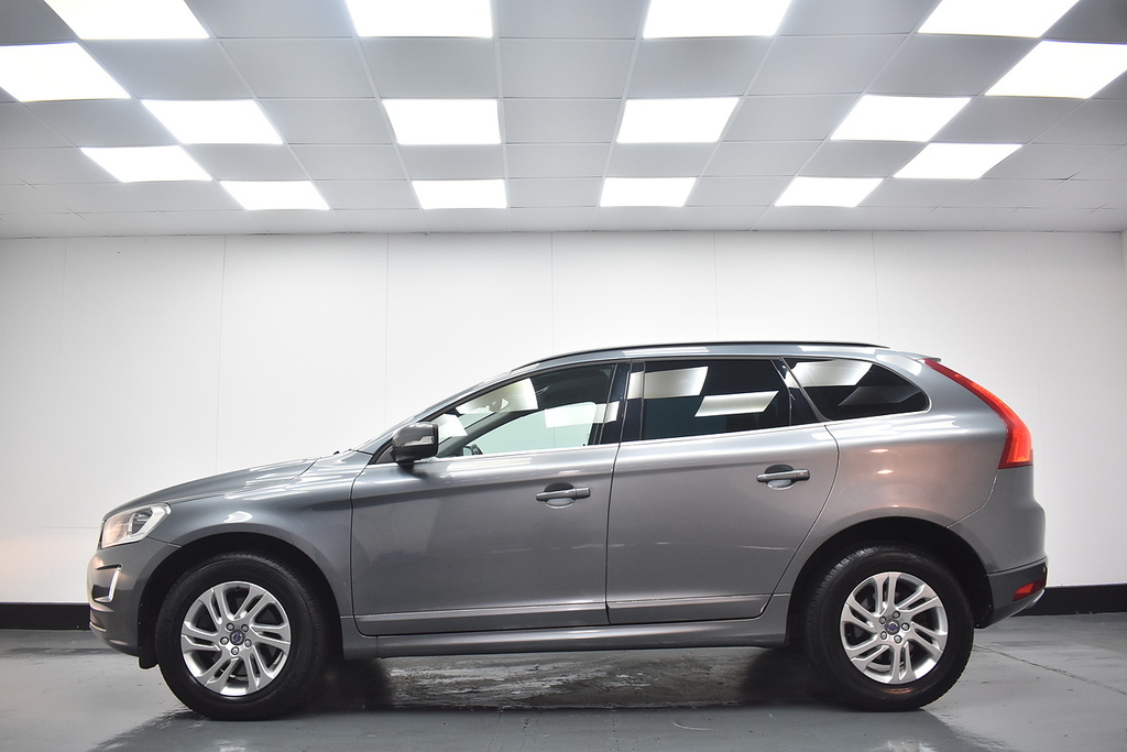 Volvo XC60 Suv Grey #2