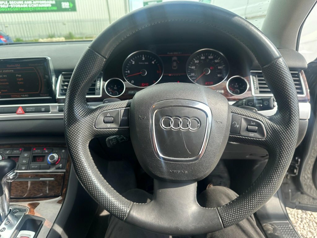 Audi A8 Saloon Green #16