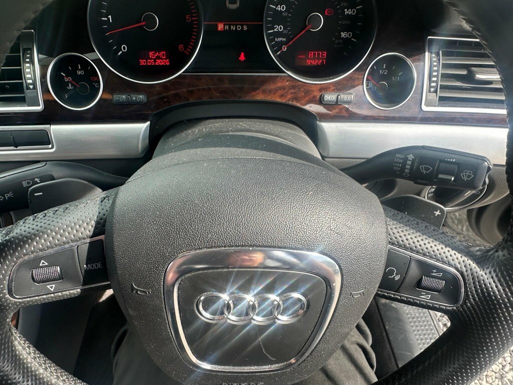 Audi A8 Saloon Green #21