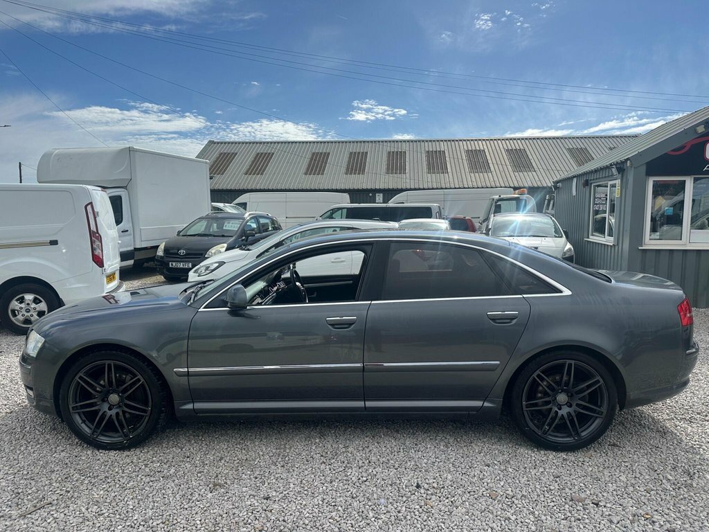 Audi A8 Saloon Green #10