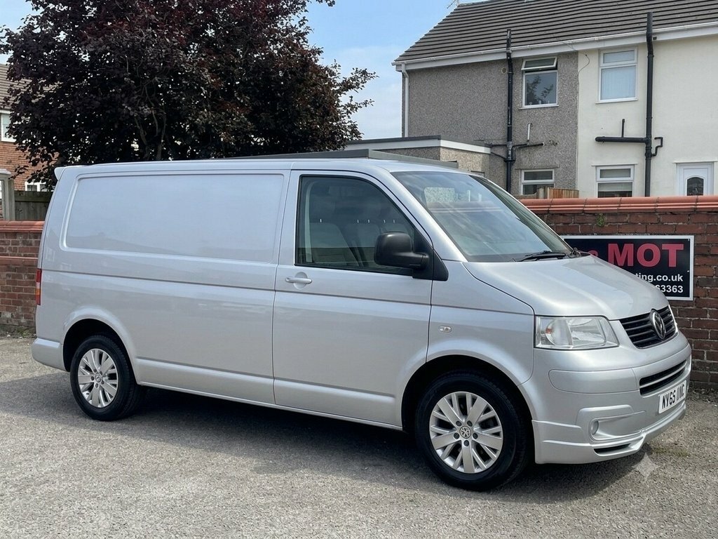 Volkswagen Transporter Sportline 2.5L Sportline T30 YD10XNP Silver #3