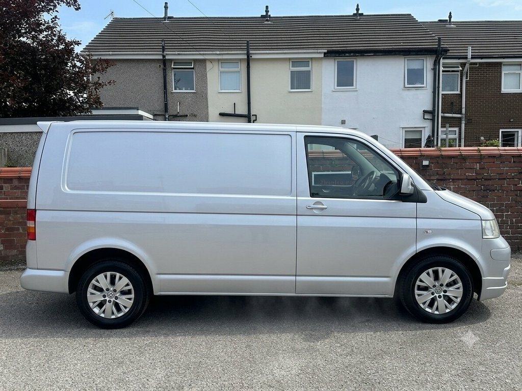 Volkswagen Transporter Sportline 2.5L Sportline T30 YD10XNP Silver #4