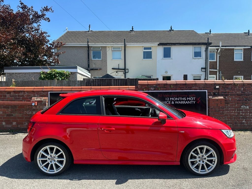 Audi A1 1L S Line Red #2