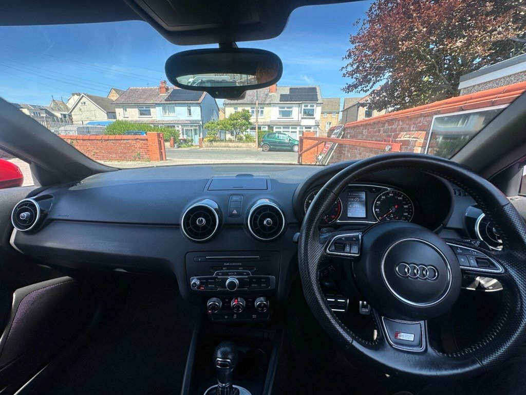 Audi A1 1L S Line Red #3