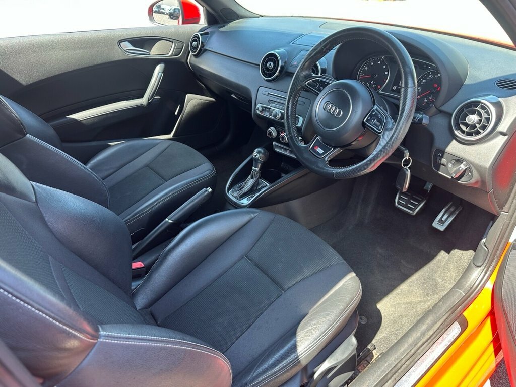 Audi A1 1L S Line Red #6
