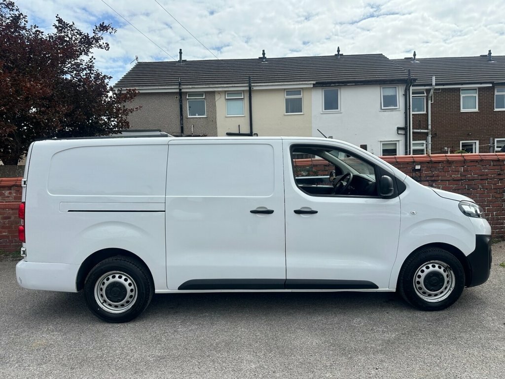 Vauxhall Vivaro 1.5L Prime 6Dr White #2