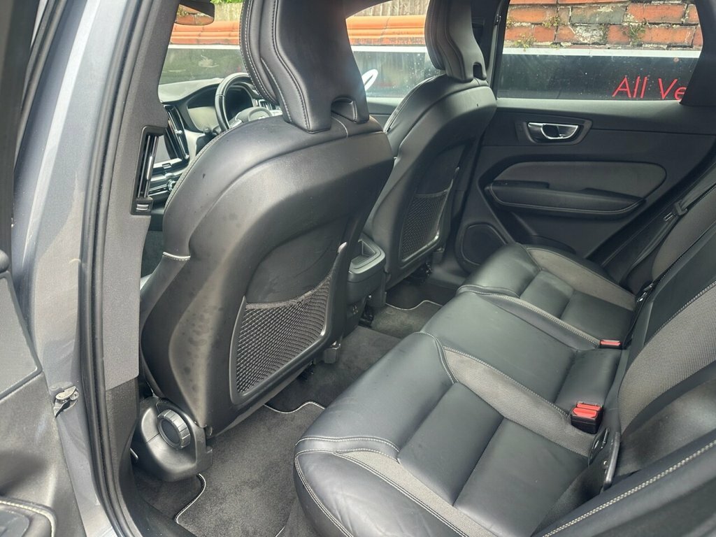 Volvo XC60 Inscription Pro White #18