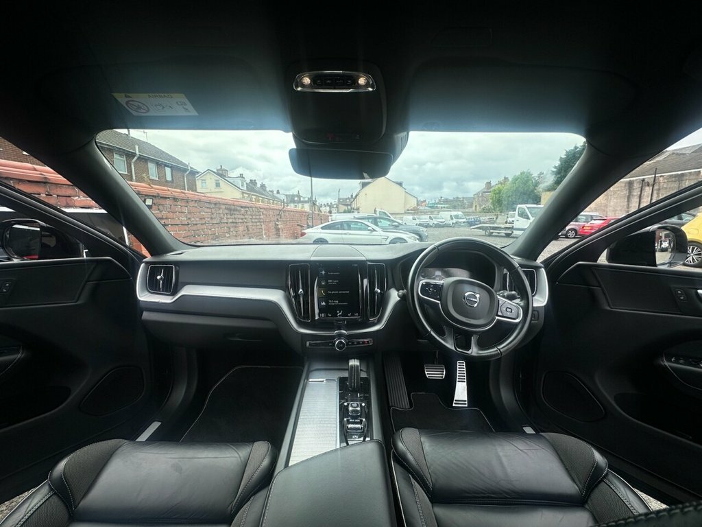 Volvo XC60 2L R-design Grey #3