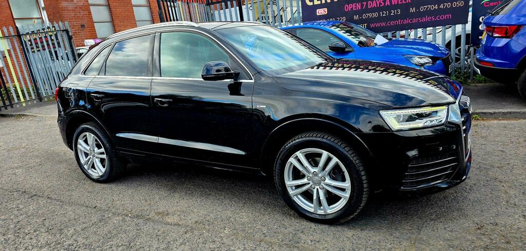 Audi Q3 S Line Black