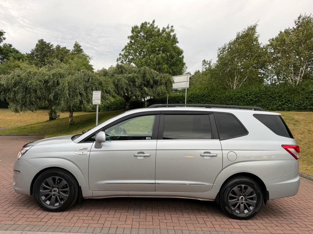 SsangYong Turismo Elx Silver #5