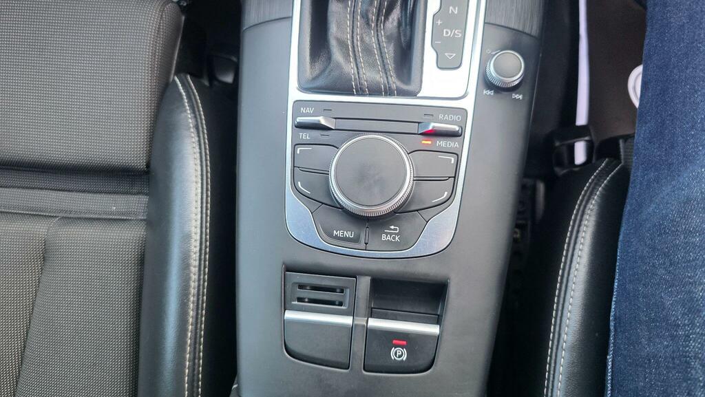 Audi A3 1.4 Tfsi S Line Red #32