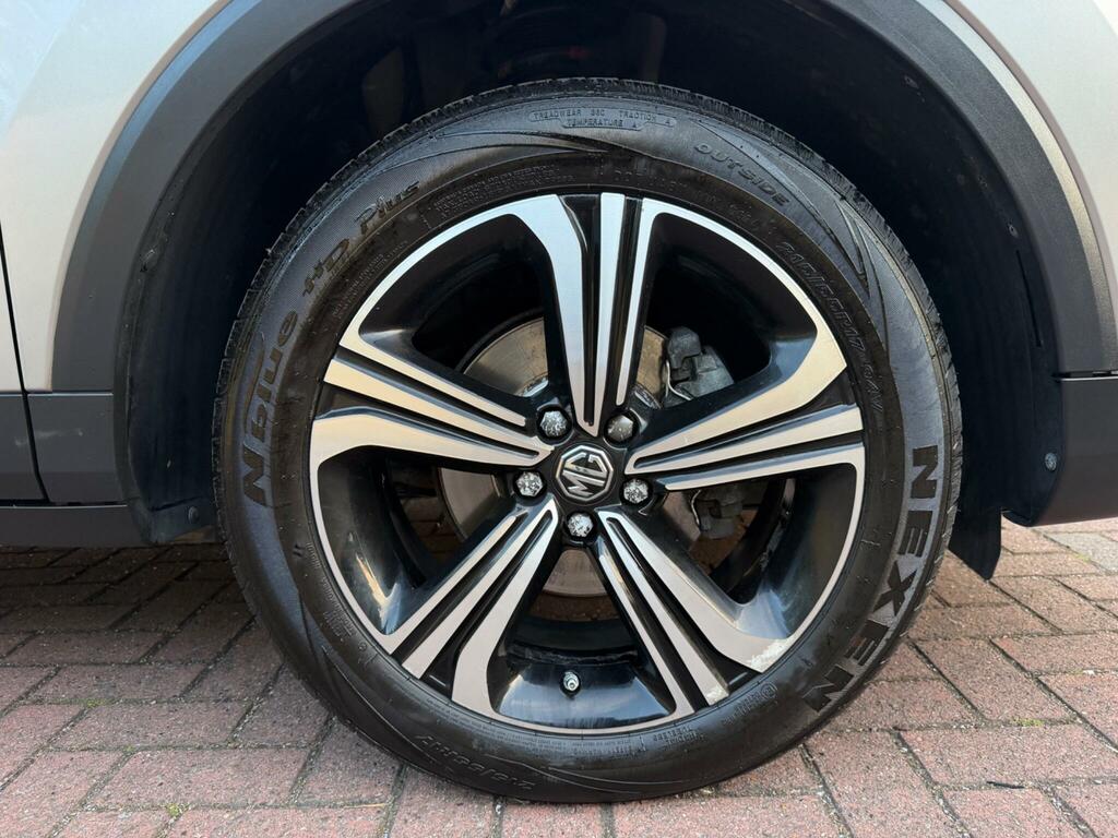 MG ZS 44.5Kwh Exclusive HN21AKJ Red #17