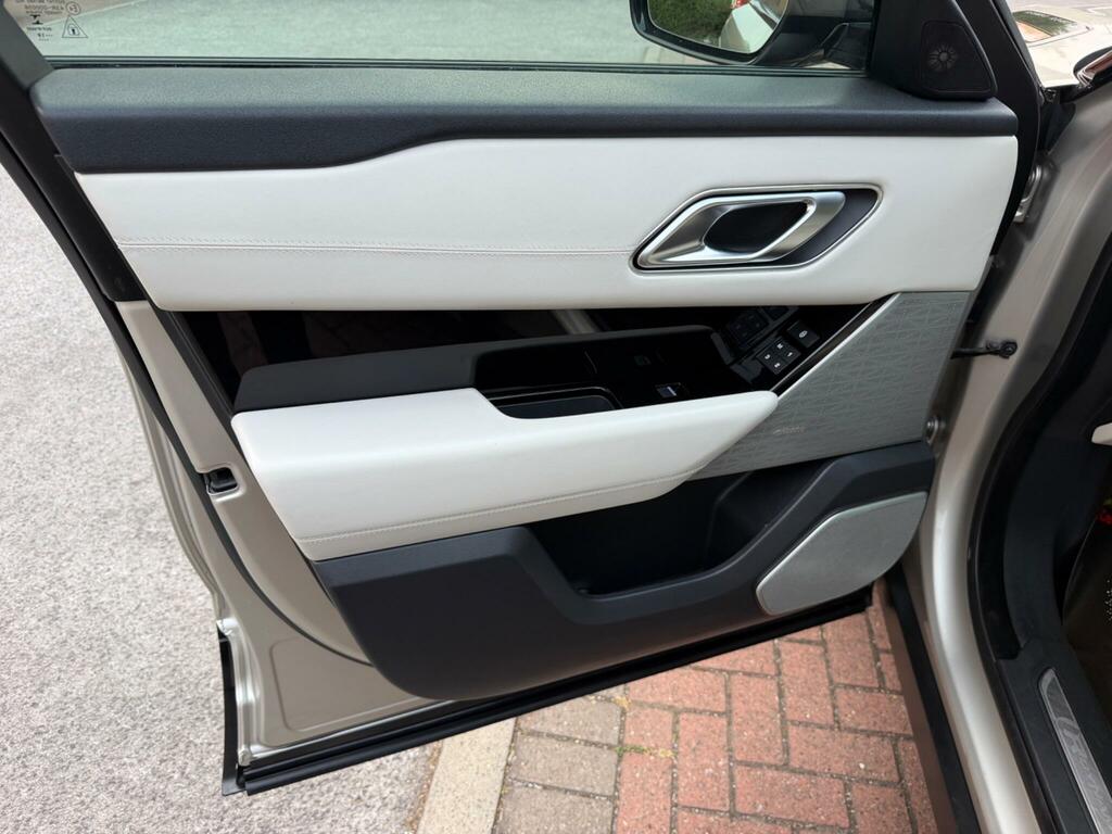 Land Rover Range Rover Velar R-dynamic Se Red #33