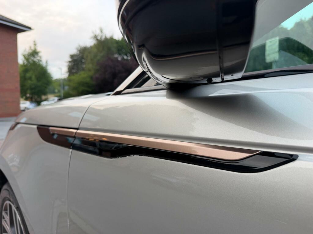 Land Rover Range Rover Velar R-dynamic Se Red #23