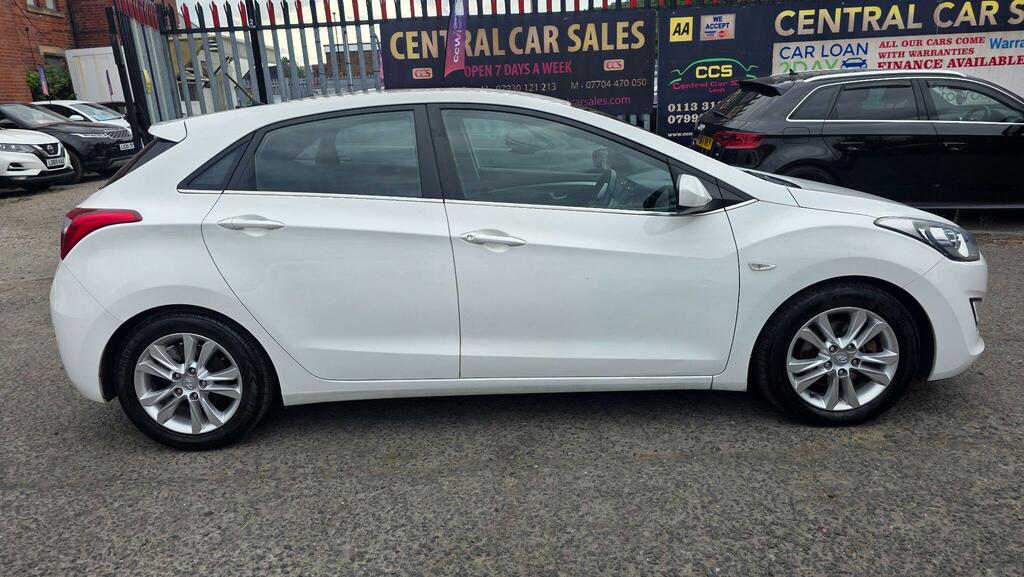 Hyundai I30 Edition White #6