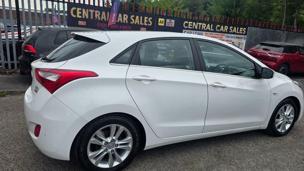 Hyundai I30 1.6 Crdi Active Euro 5 White #11