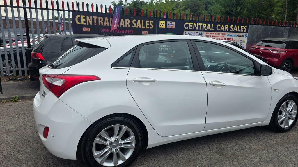 Hyundai I30 1.6 Crdi Active Euro 5 White #10