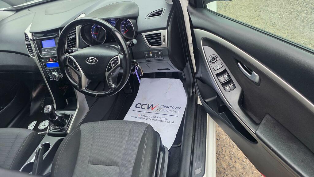 Hyundai I30 1.6 Crdi Active Euro 5 White #19